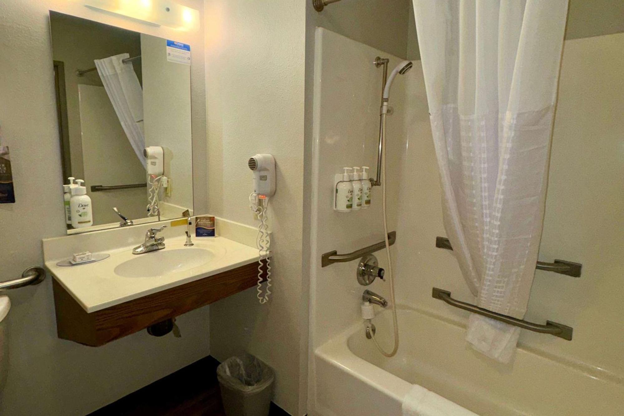 Baymont By Wyndham Missoula Villa Ngoại thất bức ảnh